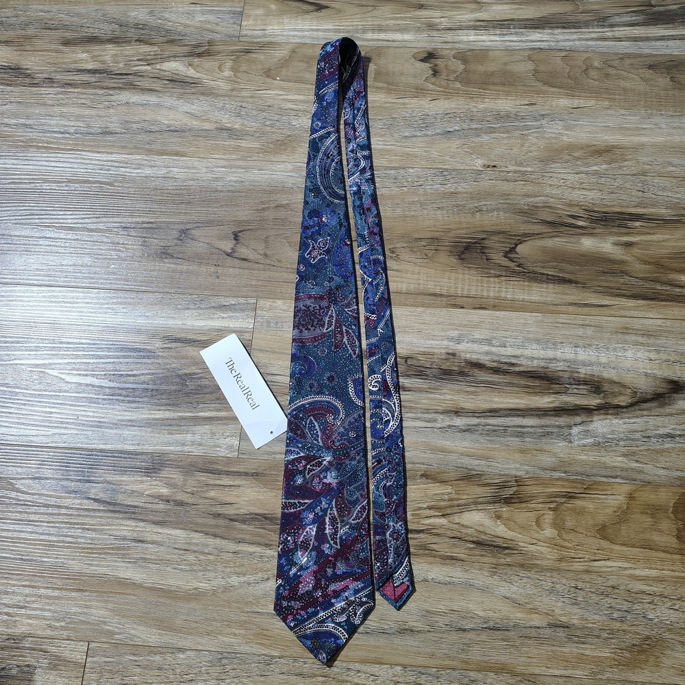 Men's Paisley Tie - Blue and Red
